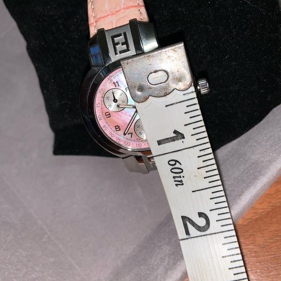Authentic FENDI Orologi Zucca Chronograph Mother of Pearl Pink Dial 4500L Watch - Picture 13 of 13